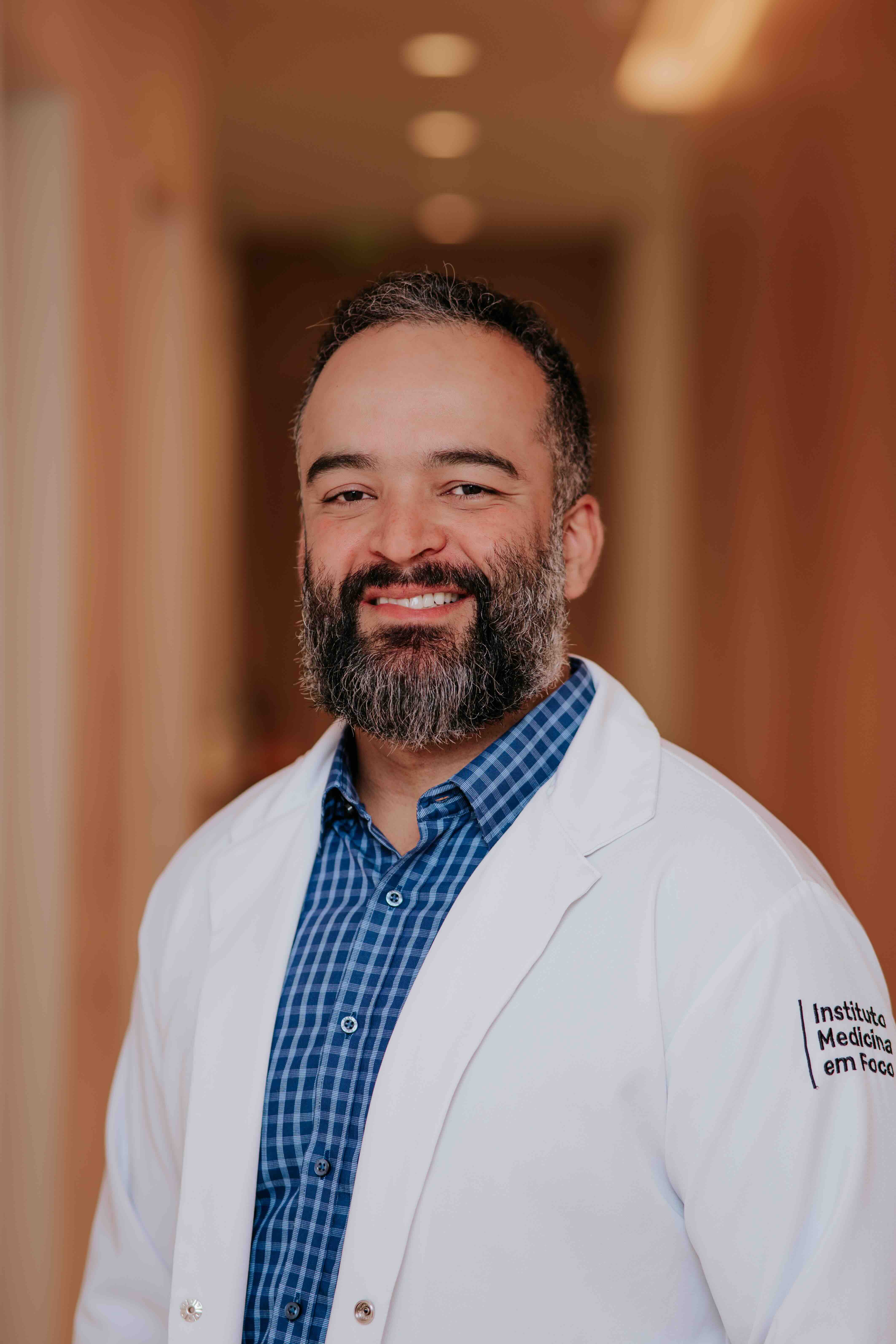 Dr. Marcelo Magalhães — Urologista